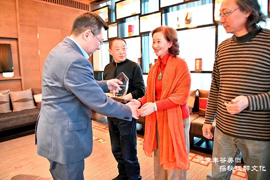 ġ硱+ȦӡSȸ߶˾ƠI(yng)N(xio)ģʽ׃