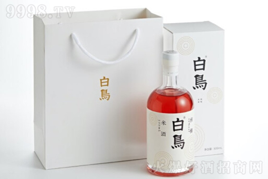 10B(nio)÷׾ Ůʿ B(nio)200mlr(ji)X(qin)