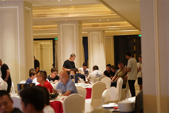 ֱٳfϯ {֮硱KdվƷbF(xin)MIe