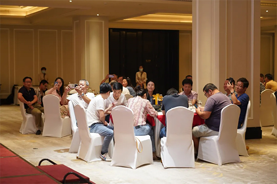 ֱٳfϯ {֮硱KdվƷbF(xin)MIe