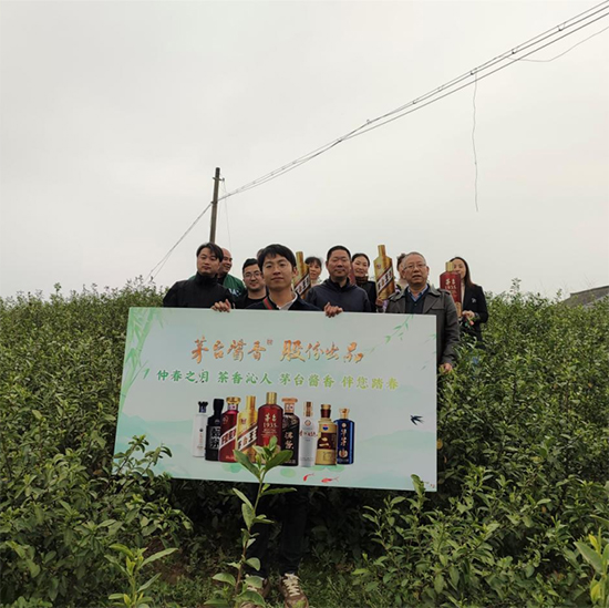 㽭^(q)_չ΢r(sh)L(fng)é_(ti)ӾơƷb(hu)ϵл(dng)