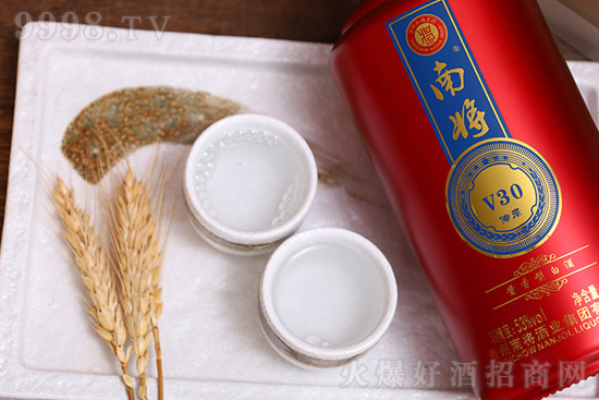 l(f)F(xin)þơόV30m(x)(jng)ڸУI(xin)߶Ʒ|(zh)