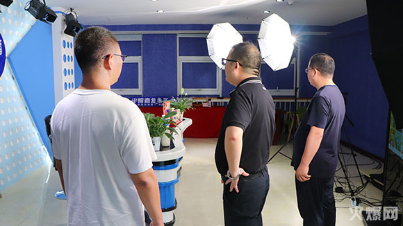 豫酒振興|河南省糖酒食品流通協(xié)會(huì)楊秘書長蒞臨火爆網(wǎng)考察調(diào)研!