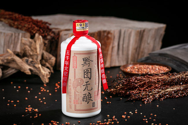 黔圖無釀酒一路向黔 醬香型白酒【53° 500ml】