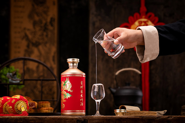 貴州省大師酒游云驚龍