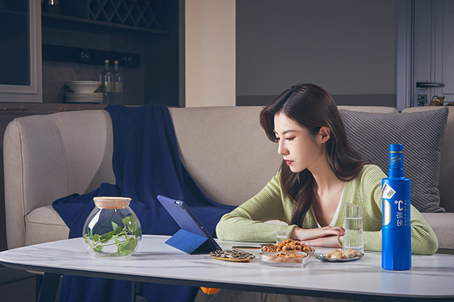 唐小米酒調(diào)色師·孤獨(dú) 濃香型【42° 500ml 150ml】