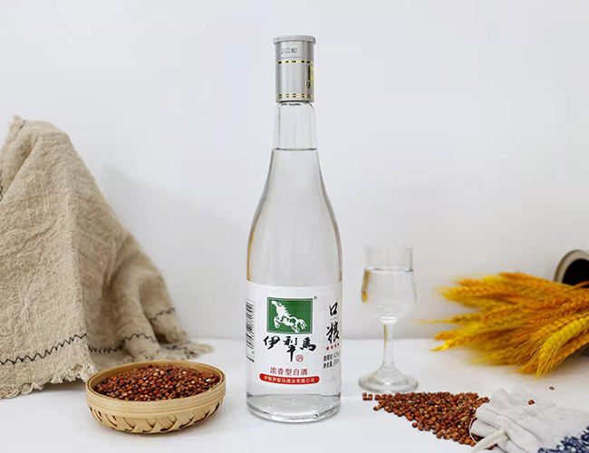 伊犁馬口糧酒